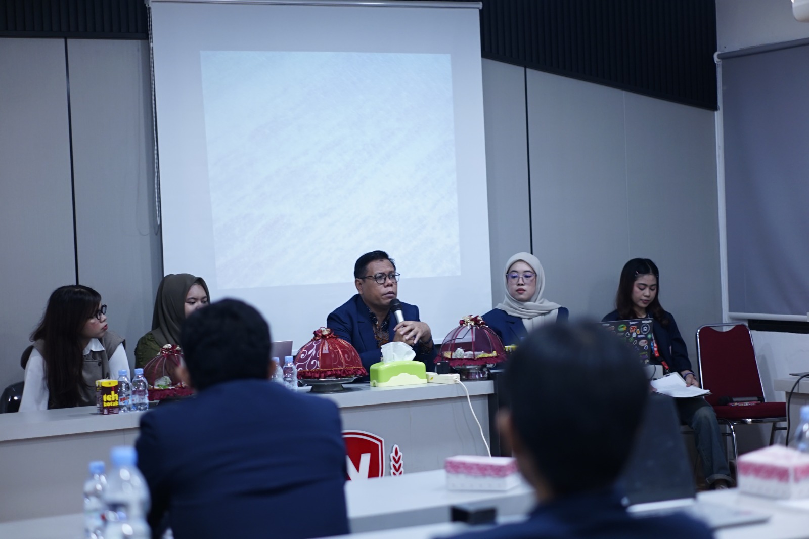 Dekan FTI Nobel Tekankan Mahasiswa Teknik Industri Urgensi Integrasi Rantai Pasok dan Operasional Berkelanjutan